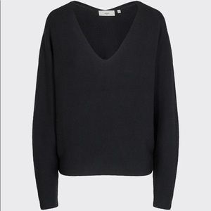 Minimum Stinea V-neck sweater Sz S